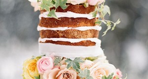 Naked cakes are latest wedding trend