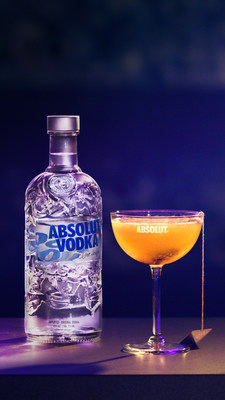 Absolut vodka launches Absolut Comeback, a limited-edition bottle celebrating recycling (CNW Group/Corby Spirit and Wine Communications)